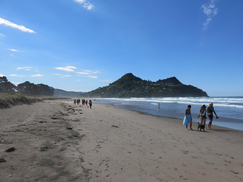 Ocean Breeze Resort Pauanui Bagian luar foto