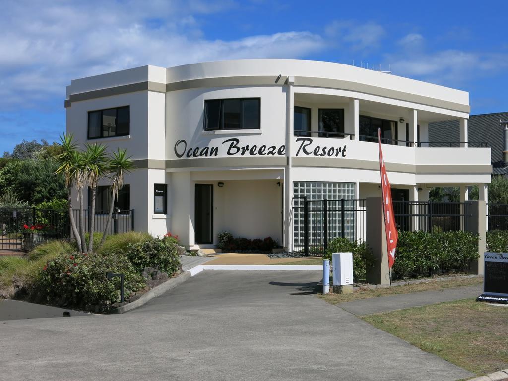 Ocean Breeze Resort Pauanui Bagian luar foto