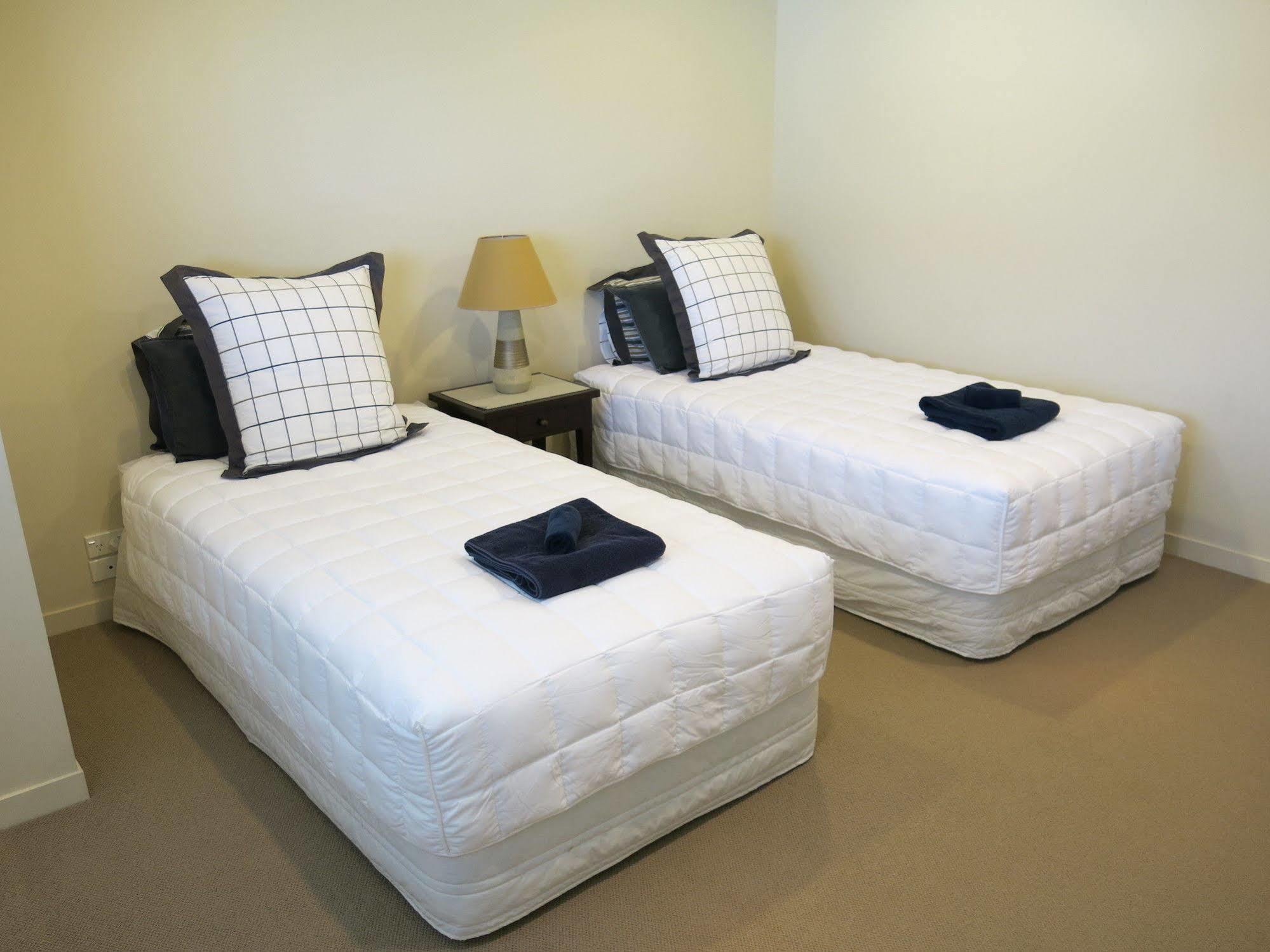 Ocean Breeze Resort Pauanui Bagian luar foto